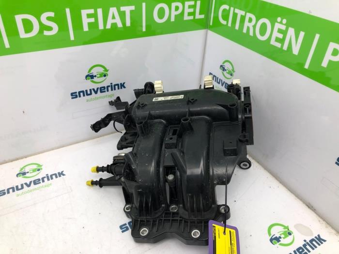 Używane Kolektor dolotowy Fiat 500 (312) 0.9 TwinAir 85 Cena € 68,85 Procedura marży oferowane przez Snuverink Autodemontage