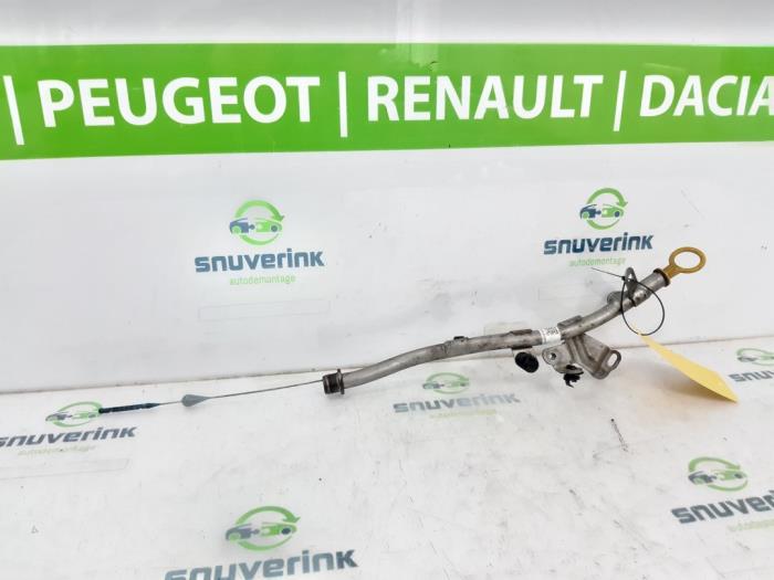 Gebrauchte Ölmessstab Renault Trafic (1FL/2FL/3FL/4FL) 2.0 dCi 16V 120 Preis € 24,20 Mit Mehrwertsteuer angeboten von Snuverink Autodemontage