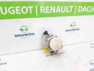 Used Vacuum pump (diesel) Renault Trafic (1FL/2FL/3FL/4FL) 2.0 dCi 16V 120 Price on request offered by Snuverink Autodemontage