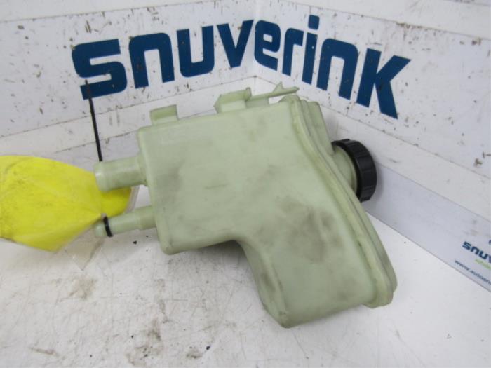 Renault Clio Réservoirs d'huile direction assistée stock