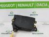 Sicherungskasten van een Renault Arkana (RJLL), 2020 1.6 E-Tech 145 16V, SUV, Elektrisch Benzin, 1.598cc, 105kW (143pk), FWD, H4M632; H4MC6, 2021-03, RJLLH2MU 2022