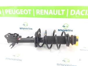 Used Front shock absorber rod, right Renault Arkana (RJLL) 1.6 E-Tech 145 16V Price on request offered by Snuverink Autodemontage