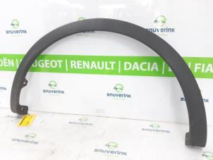 Gebrauchte Schmutzfängerverbreiterung Renault Arkana (RJLL) 1.6 E-Tech 145 16V Preis auf Anfrage angeboten von Snuverink Autodemontage