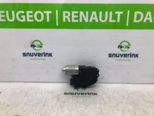 Used Sunroof motor Peugeot 508 SW (8E/8U) 1.6 THP 16V Price € 90,00 Margin scheme offered by Snuverink Autodemontage