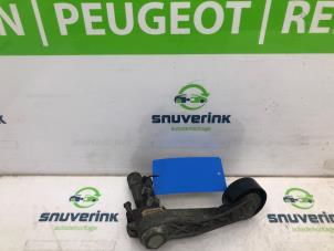 Used Drive belt tensioner Peugeot 508 SW (8E/8U) 1.6 THP 16V Price € 25,00 Margin scheme offered by Snuverink Autodemontage