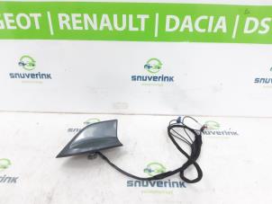 Usagé Antenne Renault Kadjar (RFEH) 1.3 TCE 140 FAP 16V Prix sur demande proposé par Snuverink Autodemontage