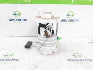 Used Electric fuel pump Opel Corsa F (UB/UH/UP) 1.2 12V 75 Price € 110,00 Margin scheme offered by Snuverink Autodemontage