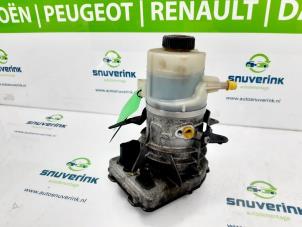 Used Power steering pump Renault Trafic (1FL/2FL/3FL/4FL) 1.6 dCi 90 Price € 302,50 Inclusive VAT offered by Snuverink Autodemontage