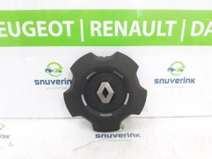 Used Hub cap Renault Trafic (1FL/2FL/3FL/4FL) 1.6 dCi 90 Price on request offered by Snuverink Autodemontage