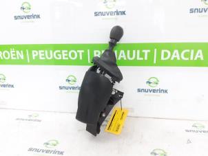 Gebrauchte Schaltung Renault Trafic (1FL/2FL/3FL/4FL) 1.6 dCi 90 Preis € 96,80 Mit Mehrwertsteuer angeboten von Snuverink Autodemontage