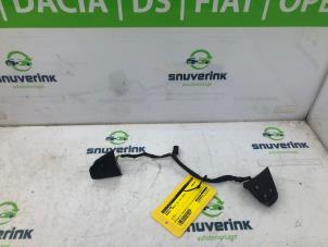 Used Switch Renault Trafic (1FL/2FL/3FL/4FL) 2.0 dCi 16V 120 Price on request offered by Snuverink Autodemontage
