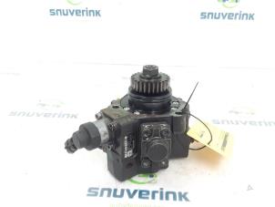 Used Mechanical fuel pump Renault Trafic (1FL/2FL/3FL/4FL) 1.6 dCi 90 Price on request offered by Snuverink Autodemontage