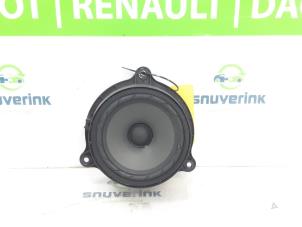 Used Speaker Renault Arkana (RJLL) 1.6 E-Tech 145 16V Price € 30,00 Margin scheme offered by Snuverink Autodemontage