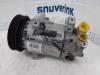 Air conditioning pump from a Renault Clio IV Estate/Grandtour (7R), 2012 / 2021 1.5 Energy dCi 90 FAP, Combi/o, 4-dr, Diesel, 1.461cc, 66kW (90pk), FWD, K9K608; K9KB6, 2012-11 / 2021-08, 7RFL; 7RJL; 7RPL; 7RRL; 7RSL 2015