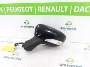 Used Wing mirror, left Renault Clio IV Estate/Grandtour (7R) 1.5 Energy dCi 90 FAP Price € 35,00 Margin scheme offered by Snuverink Autodemontage