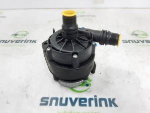 Used Water pump Peugeot 208 II (UB/UH/UP) e-208 Price on request offered by Snuverink Autodemontage