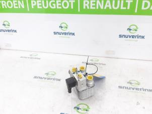 Used Heat exchanger Peugeot 208 II (UB/UH/UP) e-208 Price € 80,00 Margin scheme offered by Snuverink Autodemontage