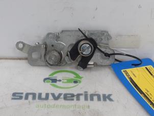 Used Bonnet lock mechanism Peugeot 208 II (UB/UH/UP) e-208 Price on request offered by Snuverink Autodemontage