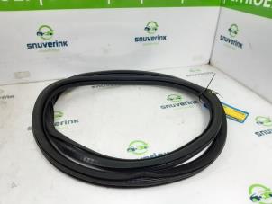 Used Rear door seal 4-door, left Peugeot 208 II (UB/UH/UP) e-208 Price on request offered by Snuverink Autodemontage