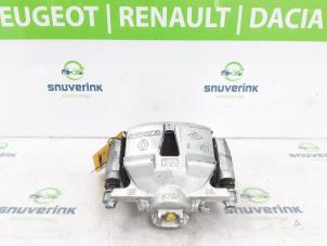 Usagé Etrier de frein (pince) avant droit Renault Captur II (RJB) 1.6 E-Tech 160 Prix sur demande proposé par Snuverink Autodemontage