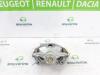Renault Captur II (RJB) 1.6 E-Tech 160 Bremszange links vorne