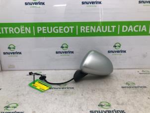 Usagé Rétroviseur extérieur droit Opel Corsa D 1.2 16V Prix sur demande proposé par Snuverink Autodemontage