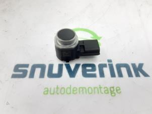 Usados Sensor PDC Renault Captur II (RJB) 1.6 E-Tech 160 Precio € 25,00 Norma de margen ofrecido por Snuverink Autodemontage
