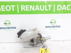 Używane Glówny cylinder hamulcowy Renault Express 1.5 dCi 75 Cena na żądanie oferowane przez Snuverink Autodemontage