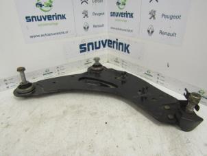 Used Front wishbone, right Renault Trafic New (FL) 1.9 dCi 100 16V Price € 90,00 Margin scheme offered by Snuverink Autodemontage