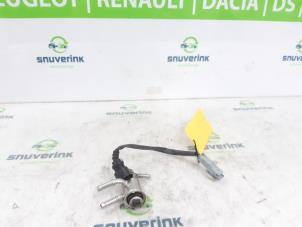 Used Adblue Injector Renault Express 1.5 dCi 75 Price on request offered by Snuverink Autodemontage