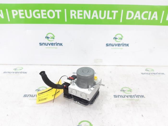 Pompa ABS z Renault Megane E-Tech (RCB) 60 kWh 2023