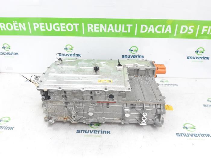 Używane Ladowarka pokladowa Renault Megane E-Tech (RCB) 60 kWh Cena € 1.234,18 Z VAT oferowane przez Snuverink Autodemontage