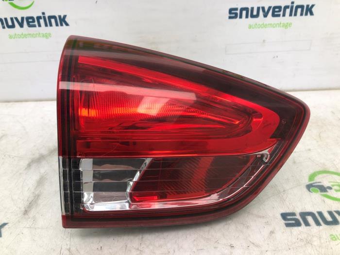 Taillight, left from a Renault Clio IV Estate/Grandtour (7R) 1.5 Energy dCi 90 FAP 2015