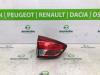 Taillight, left from a Renault Clio IV Estate/Grandtour (7R) 1.5 Energy dCi 90 FAP 2015