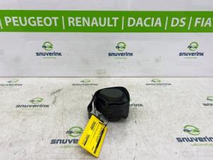Usagé Ceinture de sécurité arrière droite Renault Clio IV Estate/Grandtour (7R) 1.5 Energy dCi 90 FAP Prix € 40,00 Règlement à la marge proposé par Snuverink Autodemontage