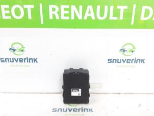 Usagé Ordinateur divers Renault Megane E-Tech (RCBB) EV60 Prix sur demande proposé par Snuverink Autodemontage