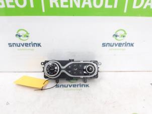 Used Heater control panel Renault Zoé (AG) R90 Price € 85,00 Margin scheme offered by Snuverink Autodemontage