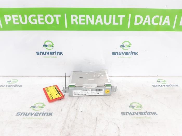 Używane Radio Citroen C3 Aircross I (2C/2R) 1.2 PureTech 82 Cena € 212,50 Procedura marży oferowane przez Snuverink Autodemontage