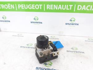 Gebrauchte ABS Pumpe Peugeot 207 CC (WB) 1.6 16V THP Preis auf Anfrage angeboten von Snuverink Autodemontage
