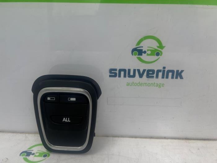 Begagnade Sätesdator Renault Scénic IV (RFAJ) 1.5 Energy dCi 110 Pris € 85,50 Marginaltabell erbjuds av Snuverink Autodemontage