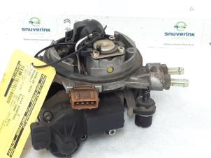 Used Throttle body Renault Clio Price € 100,00 Margin scheme offered by Snuverink Autodemontage