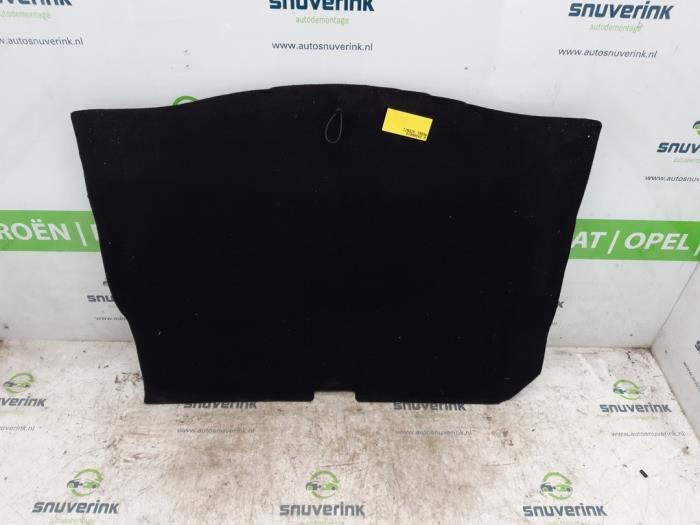 Begagnade Matta Renault Scénic IV (RFAJ) 1.5 Energy dCi 110 Pris € 100,00 Marginaltabell erbjuds av Snuverink Autodemontage
