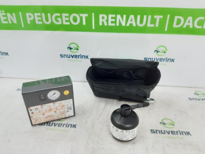 Begagnade Kompressor Opel Combo Cargo 1.5 CDTI 130 Pris € 41,65 Inklusive moms erbjuds av Snuverink Autodemontage