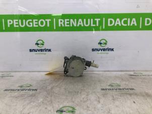 Gebrauchte Vakuumpumpe (Diesel) Renault Master III (MA/MB/MC/MD/MH/MF/MG/MH) 2.3 dCi 150 16V Preis € 181,50 Mit Mehrwertsteuer angeboten von Snuverink Autodemontage