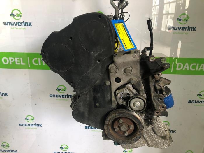 Engine Peugeot 206 CC 2.0 16V - 0130AK RFN