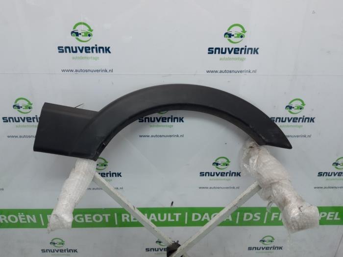 Usados Extensor de guardabarros Renault Master III (MA/MB/MC/MD/MH/MF/MG/MH) 2.3 dCi 165 16V RWD Precio € 30,86 IVA incluido ofrecido por Snuverink Autodemontage