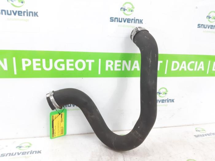 Gebrauchte Intercooler Schlauch Opel Combo Cargo 1.5 CDTI 130 Preis € 41,65 Mit Mehrwertsteuer angeboten von Snuverink Autodemontage