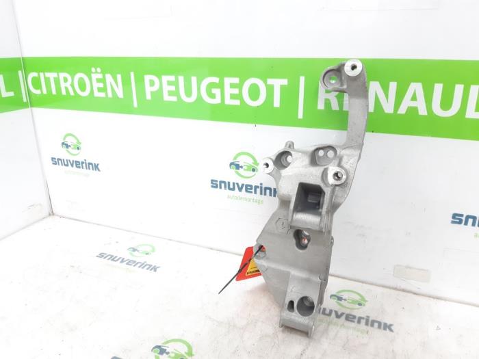 Gebrauchte Dynamostütze oben Citroen C5 Aircross I (A4/AC/AJ/AR) 1.2 e-THP PureTech 130 Preis € 36,28 Mit Mehrwertsteuer angeboten von Snuverink Autodemontage