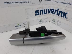 Used Sliding door handle, right Peugeot 807 2.2 HDiF 16V Price on request offered by Snuverink Autodemontage