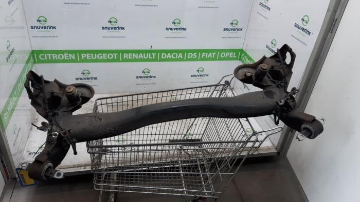 Gebrauchte Hinterachse Vorderradantrieb Peugeot 3008 II (M4/MC/MJ/MR) 1.2 12V e-THP PureTech 130 Preis € 128,54 Mit Mehrwertsteuer angeboten von Snuverink Autodemontage